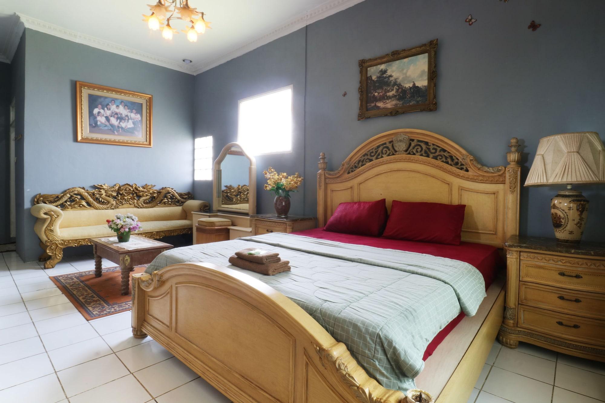 Villa Sri Manganti Jakarta Extérieur photo