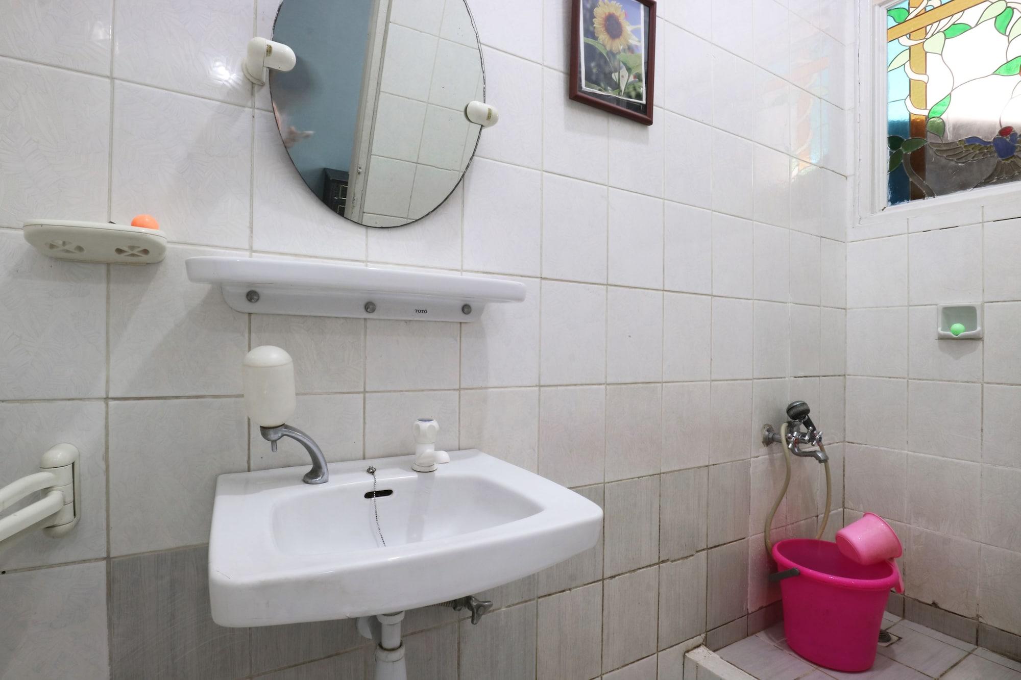 Villa Sri Manganti Jakarta Extérieur photo